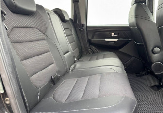 Подержанный автомобиль УАЗ Patriot 2024 года (11 фото)