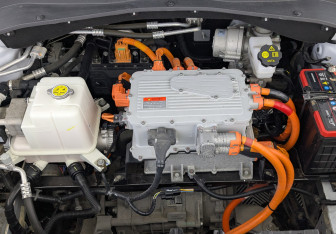 Подержанный автомобиль Москвич 3е 2023 года (9 фото)