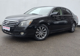 Подержанный автомобиль Toyota Avalon 2005 года (1 фото)
