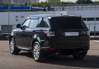 Подержанный автомобиль Land Rover Range Rover Sport 2013 года (7 фото)