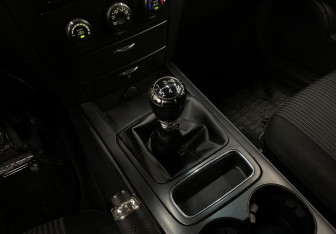 Подержанный автомобиль Kia Sorento 2007 года (21 фото)