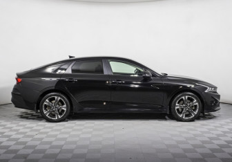 Подержанный автомобиль Kia K5 2020 года (4 фото)