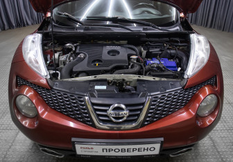 Подержанный автомобиль Nissan Juke 2011 года (8 фото)