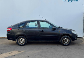 Подержанный автомобиль LADA (ВАЗ) Granta Liftback 2014 года (4 фото)