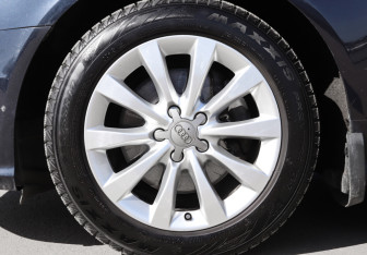 Подержанный автомобиль Audi A6 Sedan 2015 года (20 фото)