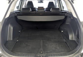 Подержанный автомобиль Toyota RAV4 2020 года (10 фото)