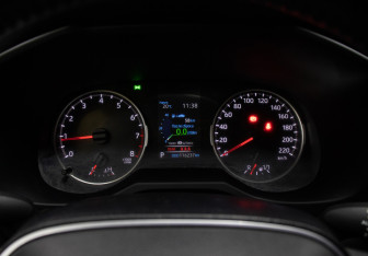 Подержанный автомобиль Toyota RAV4 2020 года (13 фото)