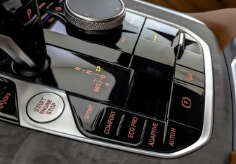 Подержанный автомобиль BMW X5 2021 года (27 фото)