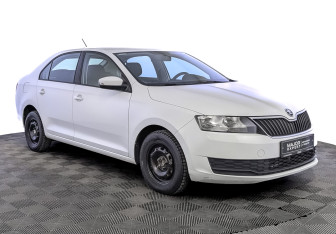 Подержанный автомобиль Skoda Rapid Liftback 2018 года (3 фото)