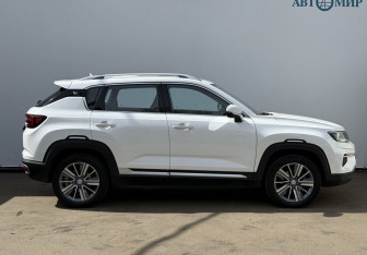 Подержанный автомобиль Changan CS35PLUS 2022 года (4 фото)