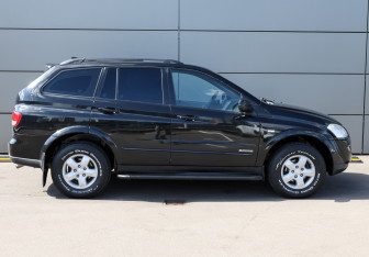 Подержанный автомобиль SsangYong Kyron 2011 года (4 фото)