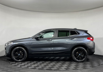 Подержанный автомобиль BMW X2 2020 года (5 фото)