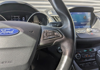 Подержанный автомобиль Ford Kuga 2017 года (28 фото)