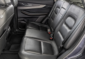 Подержанный автомобиль Exeed LX 2022 года (17 фото)