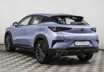 Подержанный автомобиль Changan UNI-T 2023 года (7 фото)