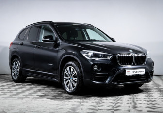 Подержанный автомобиль BMW X1 2017 года (3 фото)