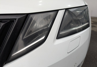 Подержанный автомобиль Skoda Octavia Liftback 2017 года (11 фото)