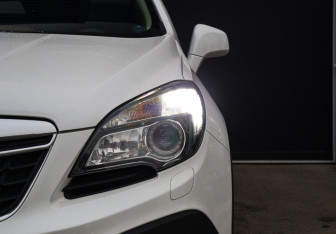Подержанный автомобиль Opel Mokka 2013 года (22 фото)