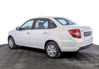 Подержанный автомобиль LADA (ВАЗ) Granta Sedan 2023 года (7 фото)