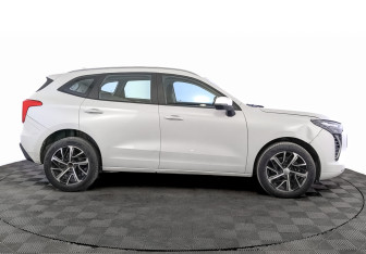 Подержанный автомобиль Haval Jolion 2022 года (4 фото)
