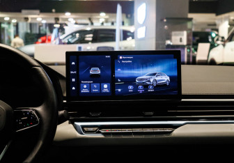 Подержанный автомобиль Geely Emgrand 2023 года (22 фото)