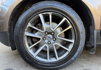 Подержанный автомобиль Volvo XC60 2011 года (4 фото)