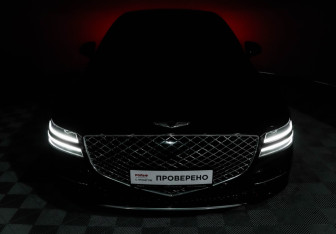 Подержанный автомобиль Genesis G80 2021 года (19 фото)