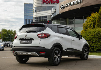 Подержанный автомобиль Renault Kaptur 2020 года (4 фото)