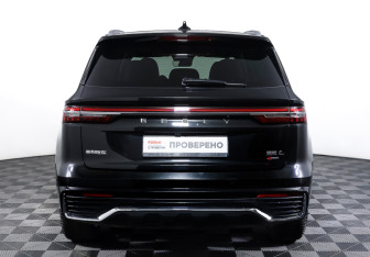 Подержанный автомобиль Geely Monjaro 2023 года (6 фото)