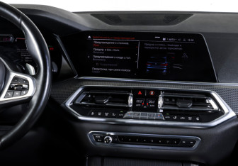 Подержанный автомобиль BMW X5 2019 года (14 фото)