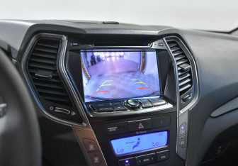 Подержанный автомобиль Hyundai Santa Fe 2014 года (10 фото)