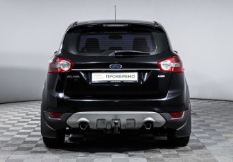 Подержанный автомобиль Ford Kuga 2008 года (6 фото)