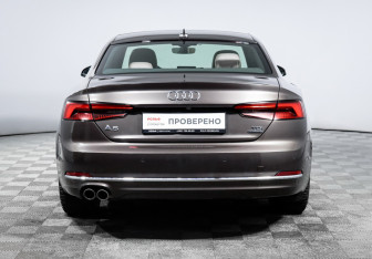 Подержанный автомобиль Audi A5 Coupe 2016 года (6 фото)