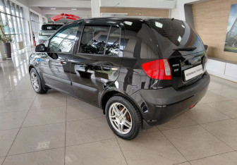 Подержанный автомобиль Hyundai Getz 2005 года (7 фото)