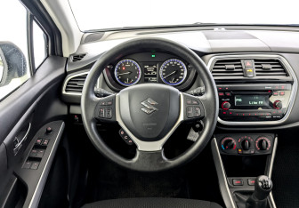 Подержанный автомобиль Suzuki SX4 Hatchback 2021 года (22 фото)