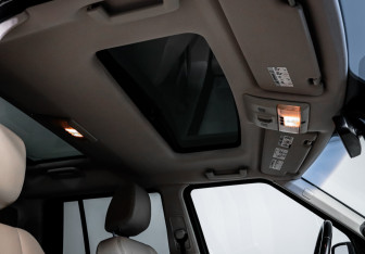 Подержанный автомобиль Land Rover Discovery 2012 года (19 фото)