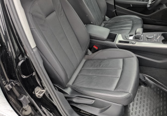 Подержанный автомобиль Audi A4 Sedan 2019 года (23 фото)