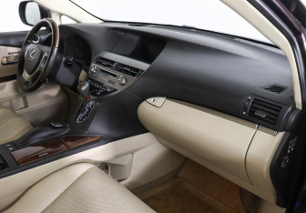 Подержанный автомобиль Lexus RX 2013 года (10 фото)