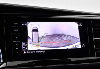 Подержанный автомобиль Volkswagen Multivan 2020 года (16 фото)