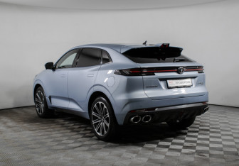 Подержанный автомобиль Changan UNI-K 2024 года (7 фото)