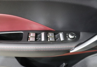 Подержанный автомобиль Geely Coolray 2023 года (11 фото)