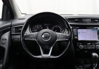 Подержанный автомобиль Nissan Qashqai 2020 года (15 фото)