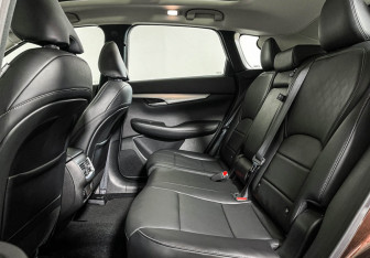 Подержанный автомобиль Infiniti QX50 2021 года (10 фото)