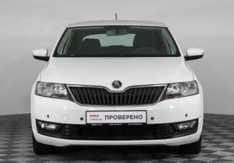 Подержанный автомобиль Skoda Rapid Liftback 2017 года (2 фото)
