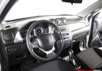 Подержанный автомобиль Suzuki Vitara 2016 года (13 фото)