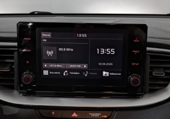 Подержанный автомобиль Kia Ceed Hatchback 2021 года (17 фото)