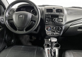 Подержанный автомобиль LADA (ВАЗ) Granta Liftback 2020 года (12 фото)