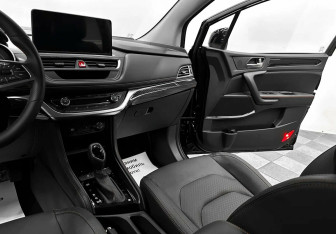 Подержанный автомобиль JAC JS3 2024 года (10 фото)