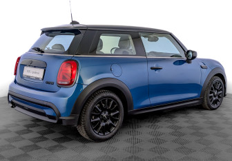 Подержанный автомобиль MINI Hatch 2021 года (5 фото)