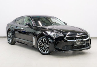 Подержанный автомобиль Kia Stinger 2018 года (3 фото)